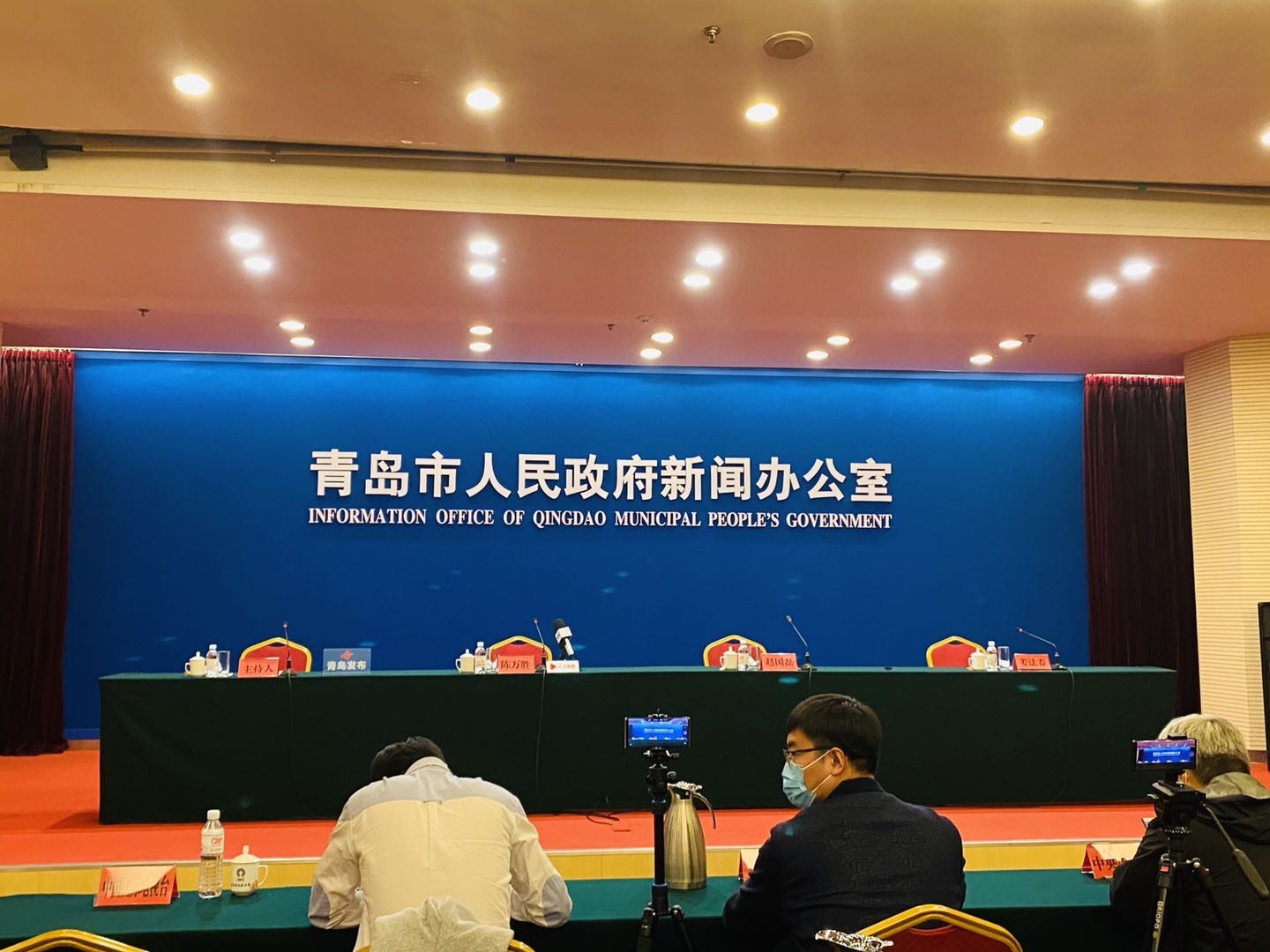 大众报业·半岛新闻|青岛出租车司机邵某某全部密接已经完成2轮检测，为阴性